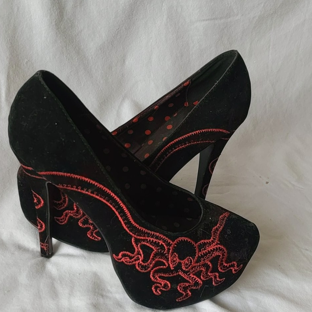 Black platform heels